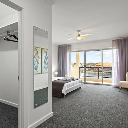 Waterfront Townhouse - Picturesque Marina Views Apartamento Port Lincoln Exterior foto