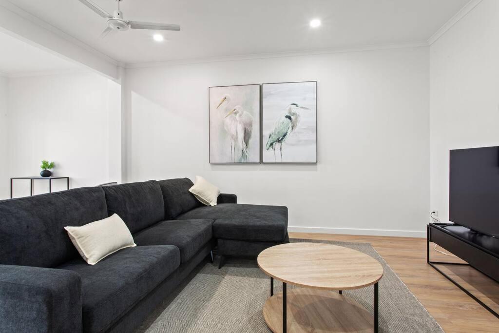 Waterfront Townhouse - Picturesque Marina Views Apartamento Port Lincoln Exterior foto